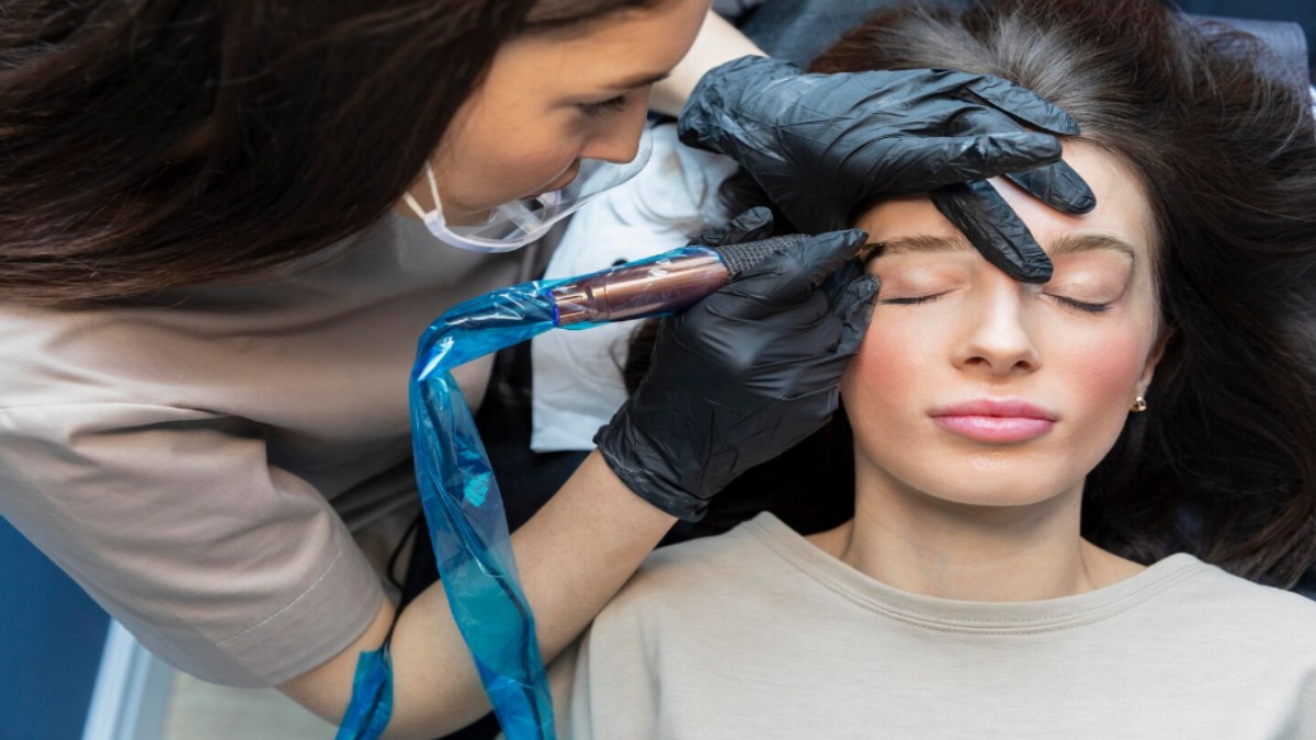 Cosmetic Eyebrow Tattooing: How It Can Correct, Define and Enhance Your Brows
