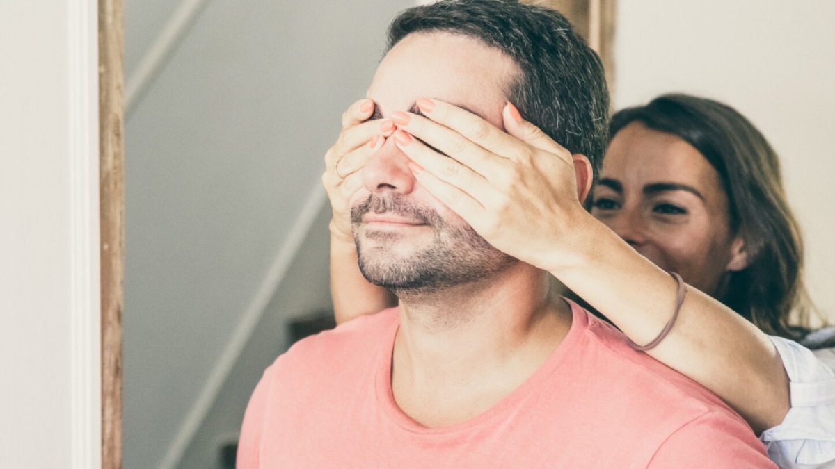 Relationship Blindness Is on the Rise: Why We Feel Distant From the People We Love