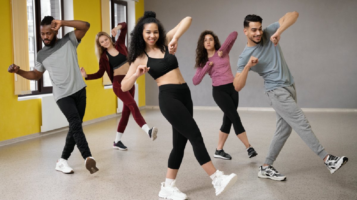 Hate Cardio? Fitness Expert Says 30 Minutes Of Dancing Can Burn Up To 300 Calories