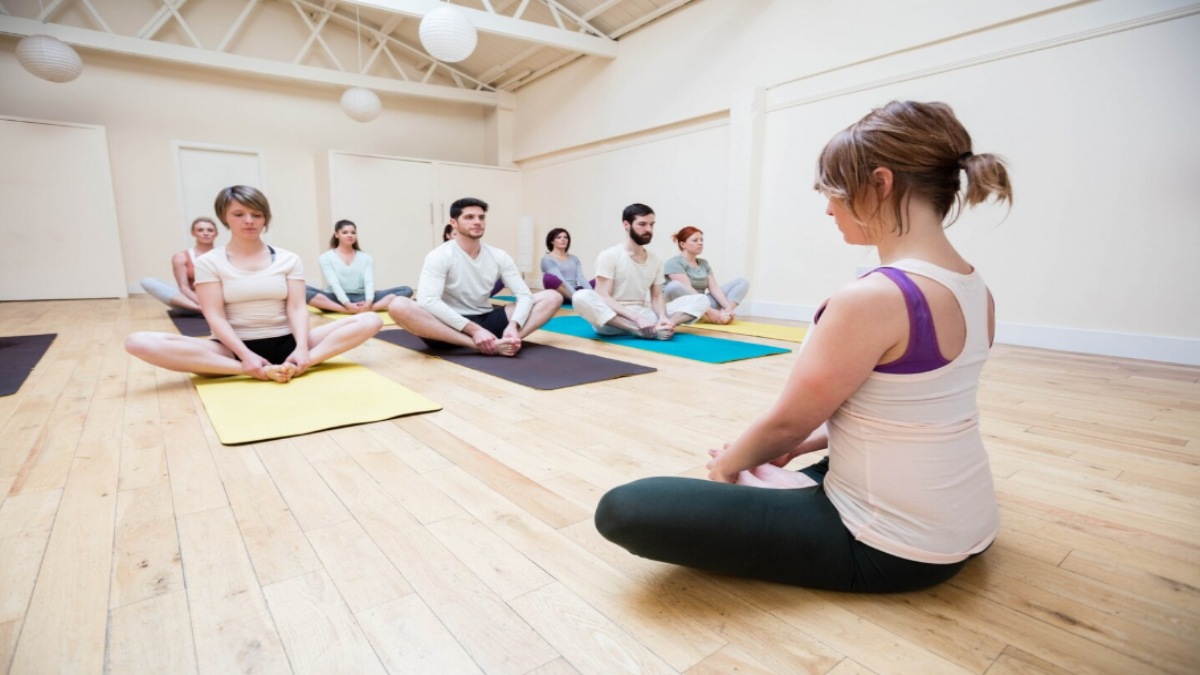 Yoga Center’s Extended Service Marketing Mix: The 7Ps Explained