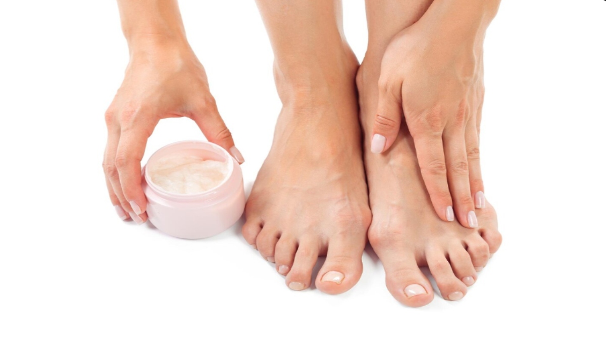 My Cracked Heels Were Getting Worse in Monsoon, So I Tried These 5 Foot Creams
