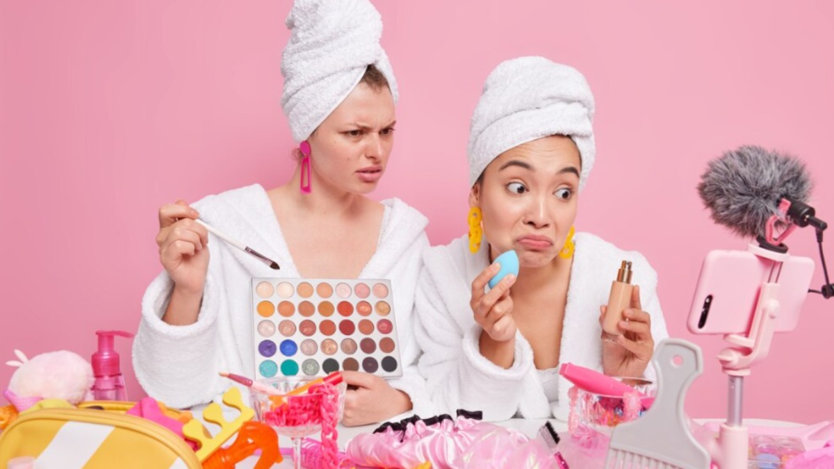 Organic vs Non-Organic Makeup: Which One Is Better for Your Beauty Routine?