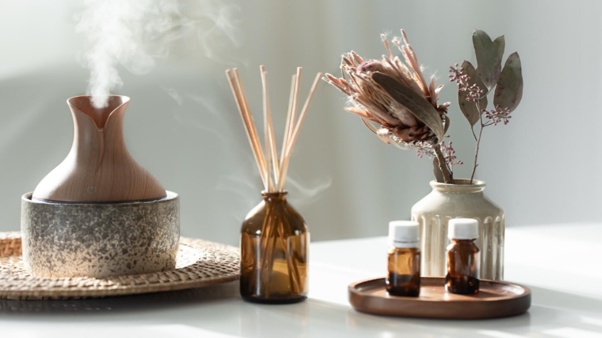 The Benefits of Aromatherapy: How Essential Oils May Support Relaxation and Well-Being
