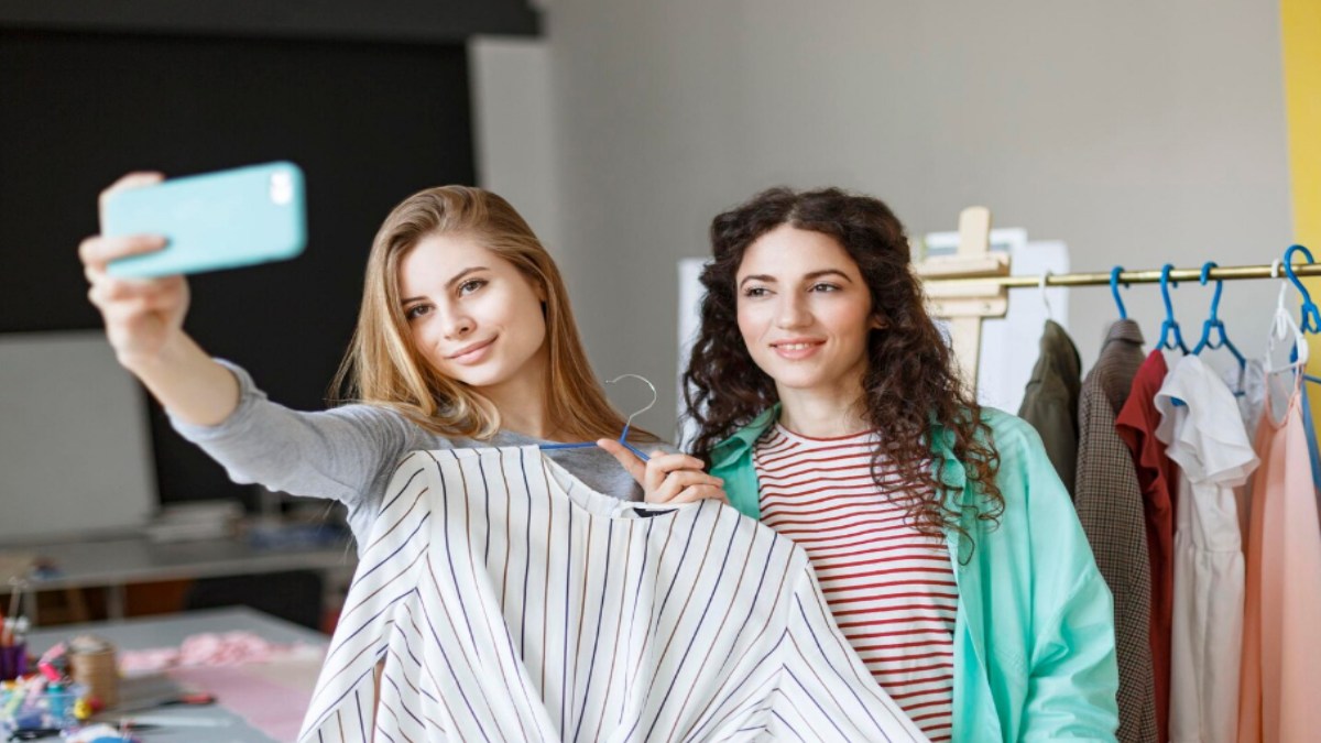 Fashion as a Social Phenomenon: How Clothing Reflects Culture, Identity and Society