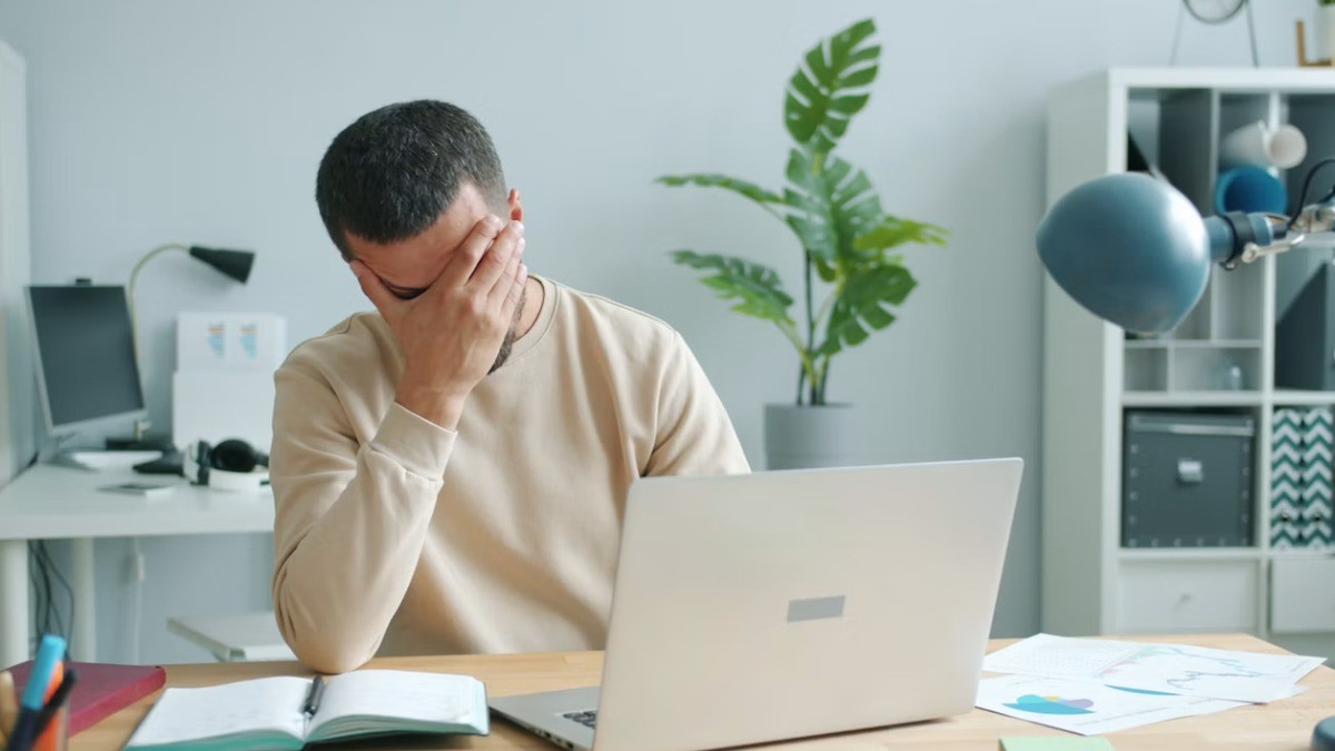 Struggling To Focus? Everyday Factors That May Cause Brain Fog