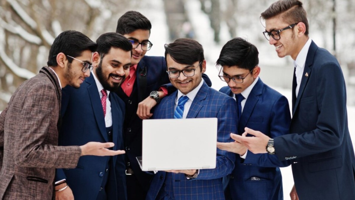 From Best Friends to Business Partners: Does Friendship Really Help?