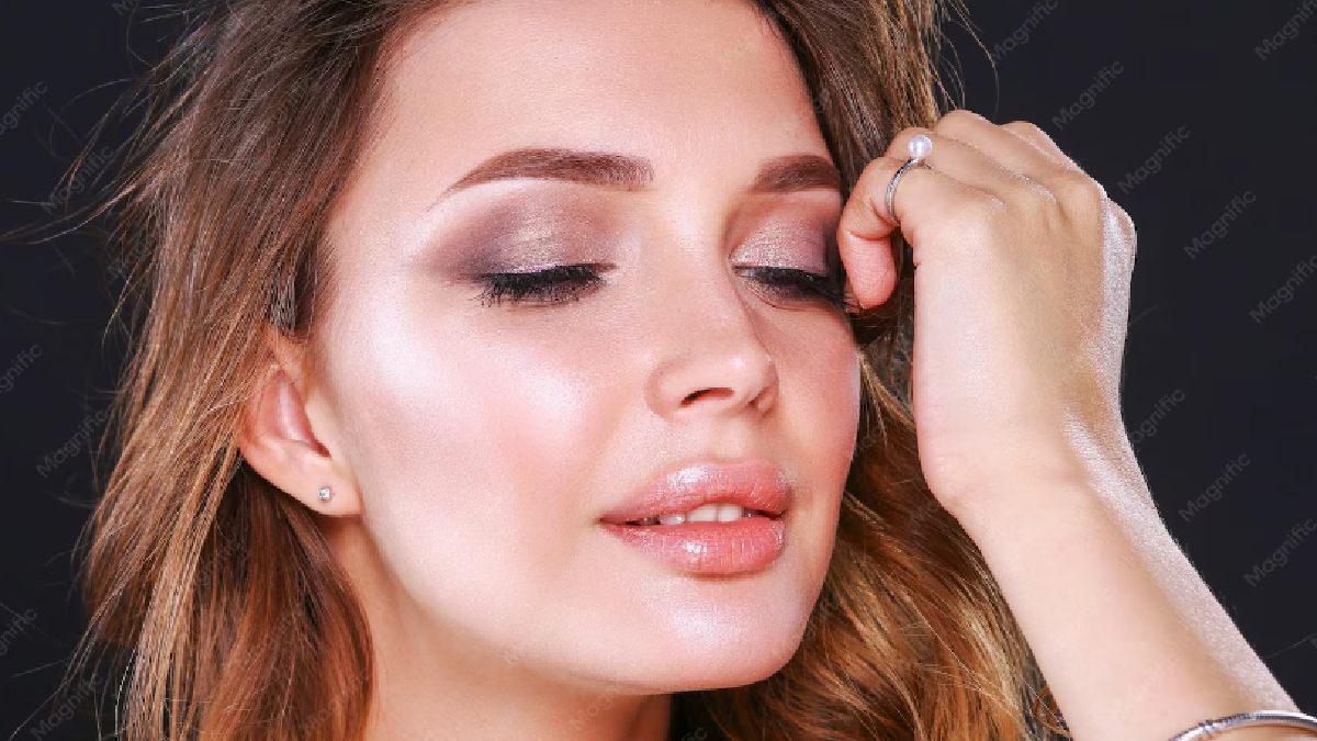 Soft Glam vs Heavy Glam: Why Indian Women Are Choosing Makeup That Feels More Like Them