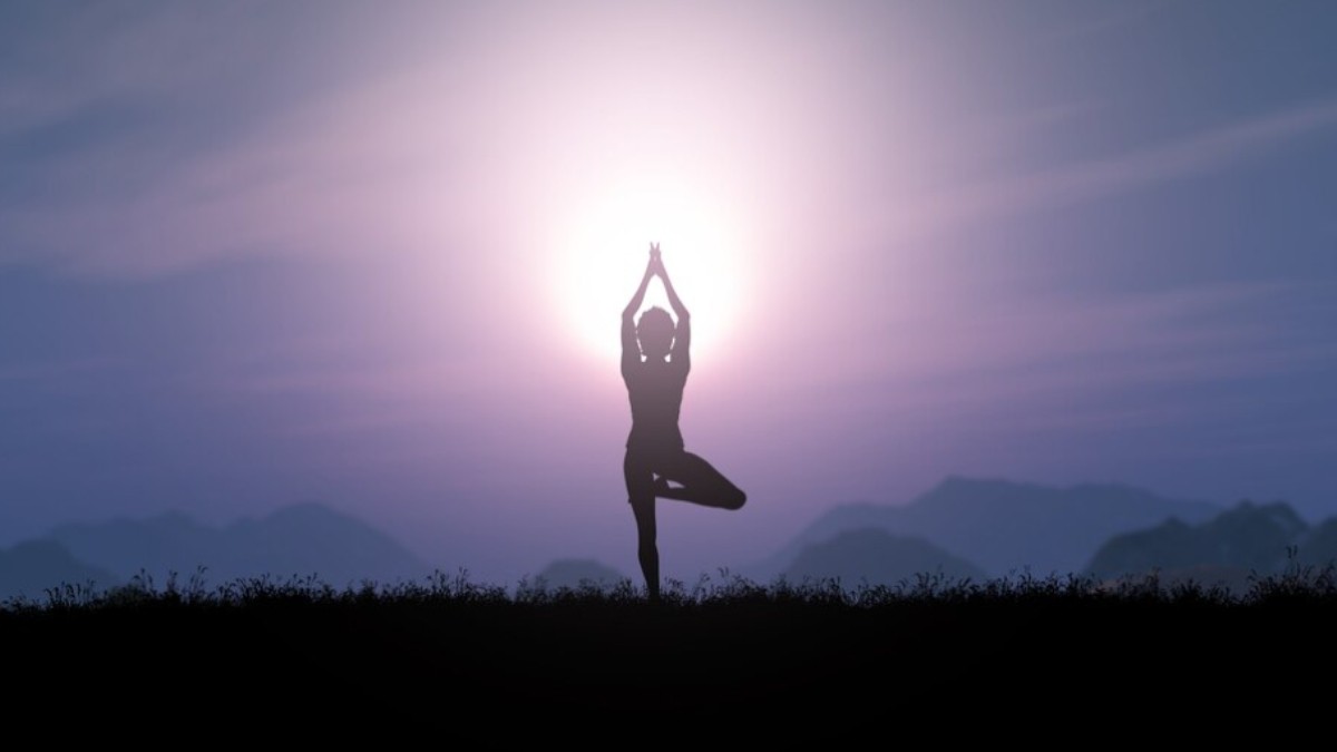 What Is Dark Yoga? The Mysterious Practice Exploring Stillness, Shadows and the Inner Self