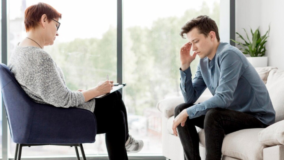 Depression Symptoms: When Is It Time to See a Psychiatrist?