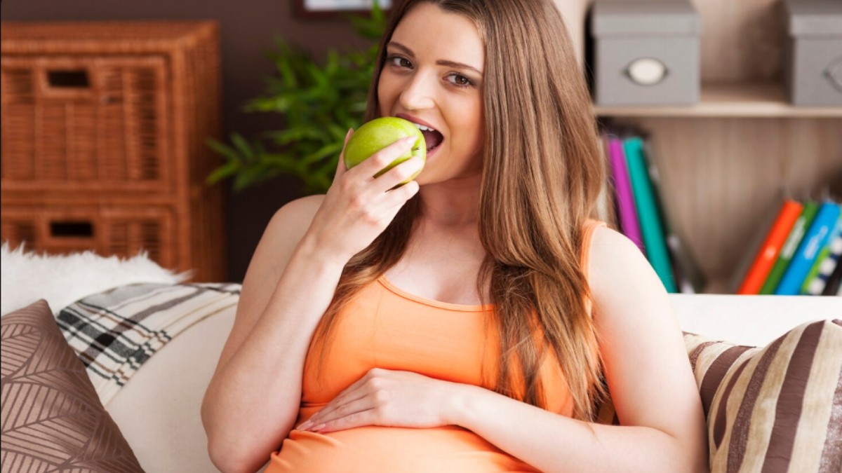 What You Eat During Pregnancy May Matter: 4 Eating Patterns Explained