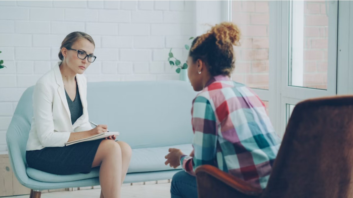 First Therapy Session: What To Talk About And How To Know If Your Therapist Is The Right Fit