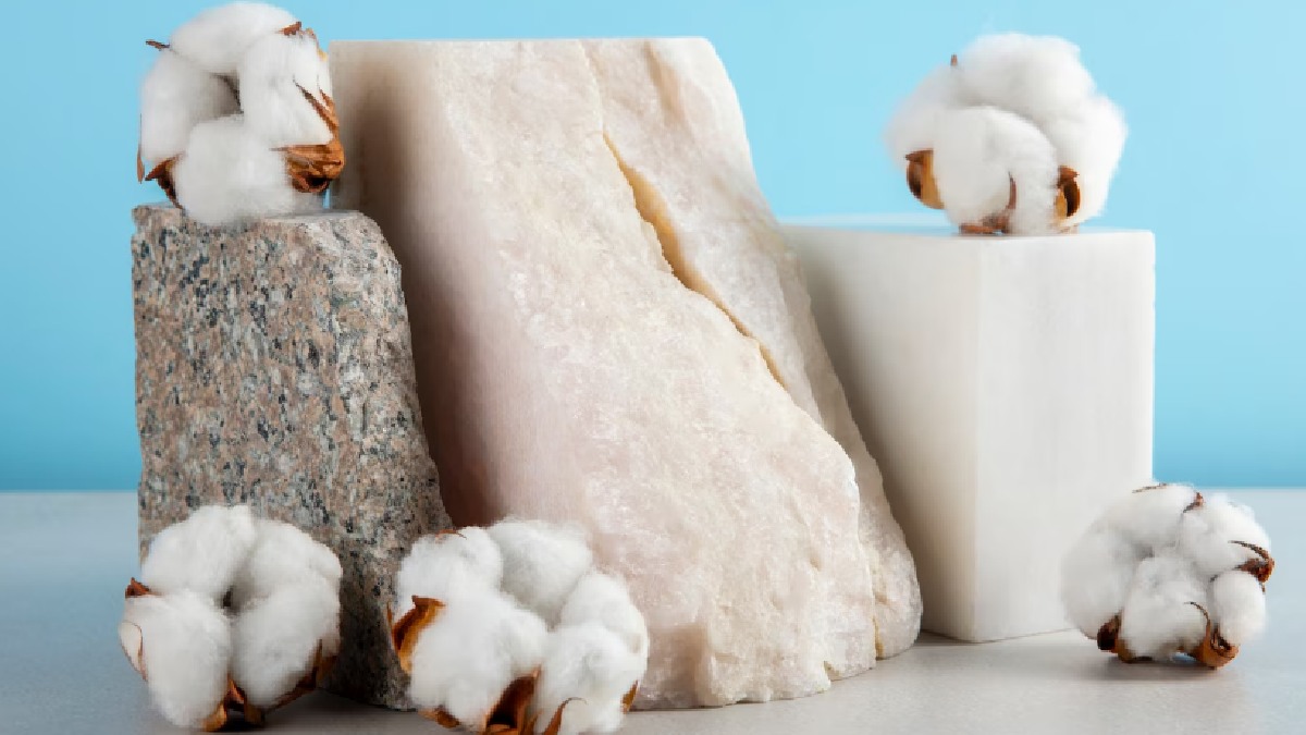 Cotton vs Linen vs Chanderi: Which Fabric Is Best for the Monsoon Season?