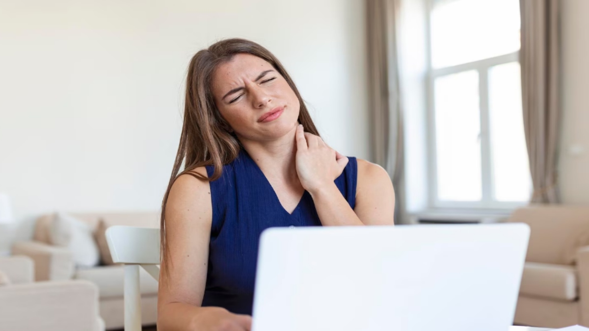 Cracking Your Neck When It Feels Stiff? Neurologist Shares 9 Signs It Could Be Serious