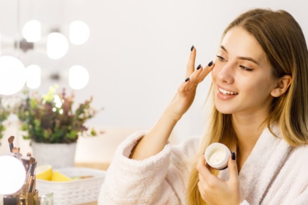 Make Your Beauty Routine Greener: 10 Easy Sustainable Beauty Swaps