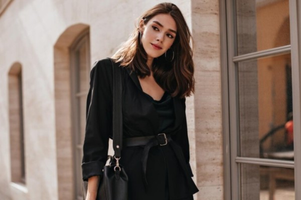 Why Is Black Everyone’s Favourite Outfit Colour? 6 Reasons Explained