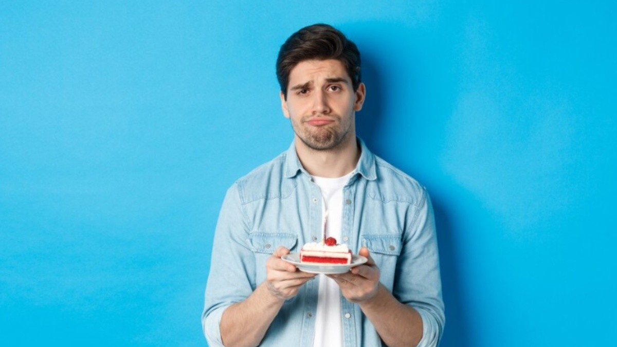 Can’t Stop Eating Sweets? 10 Easy Ways to Control Sugar Cravings Naturally