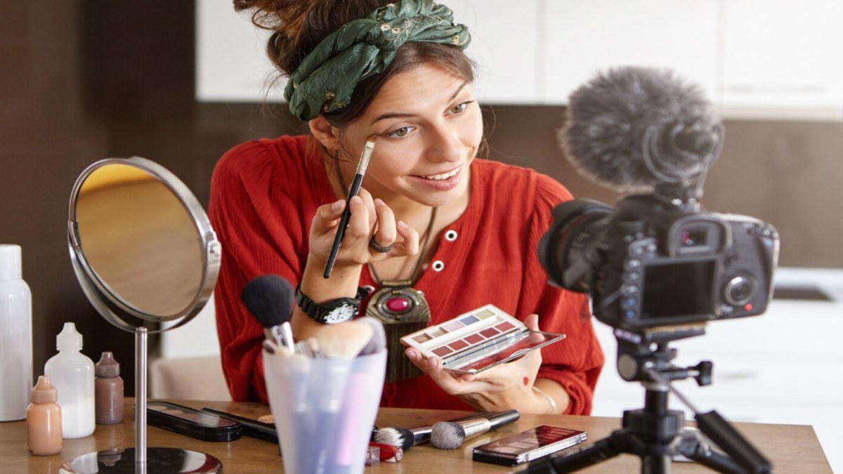 A Guest Post from a Fellow Beauty Blogger: Fresh Beauty Tips, Trends and Lessons from the Industry