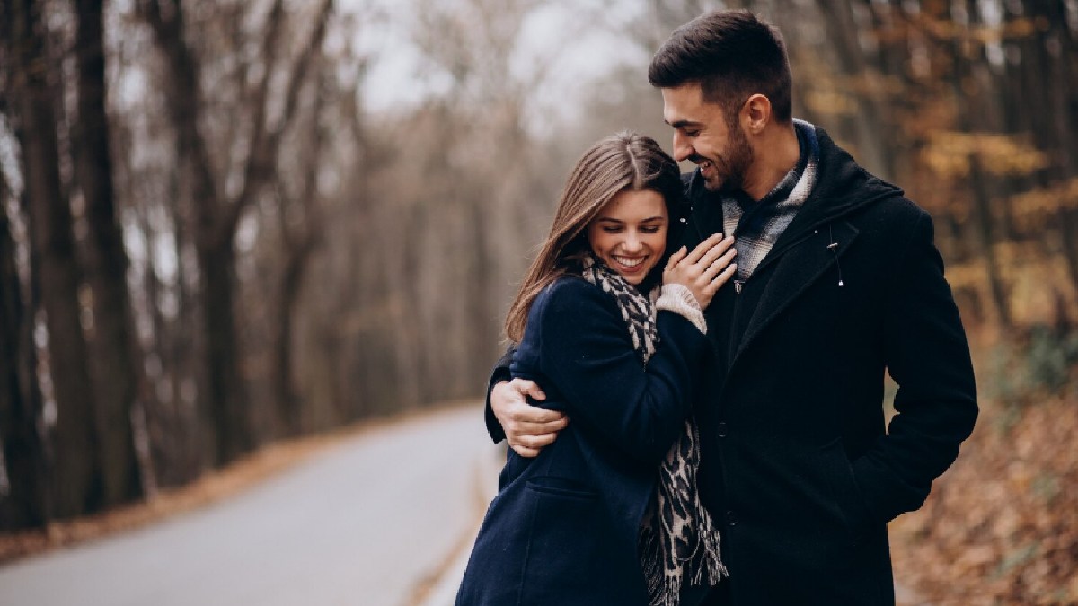 Commitment Issues Don’t Have to End Love: Therapists Share How to Overcome the Fear of Commitment
