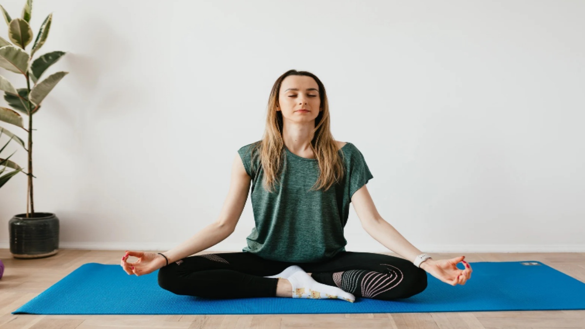 Yoga Relaxation Exercises: Simple Poses to Calm the Mind and Relax the Body
