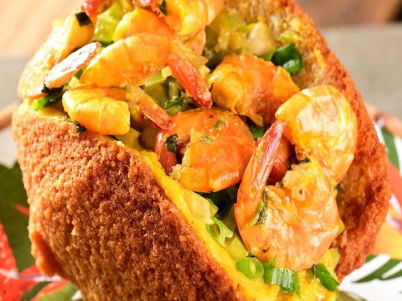 Acaraje black-eyed pea fritters with shrimp filling