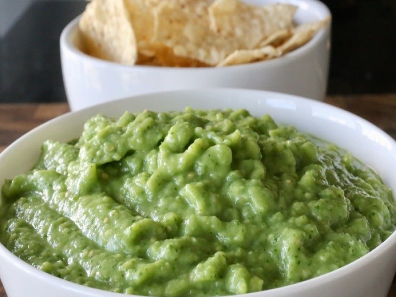Ají de Aguacate Recipe (Colombian Spicy Avocado Sauce)