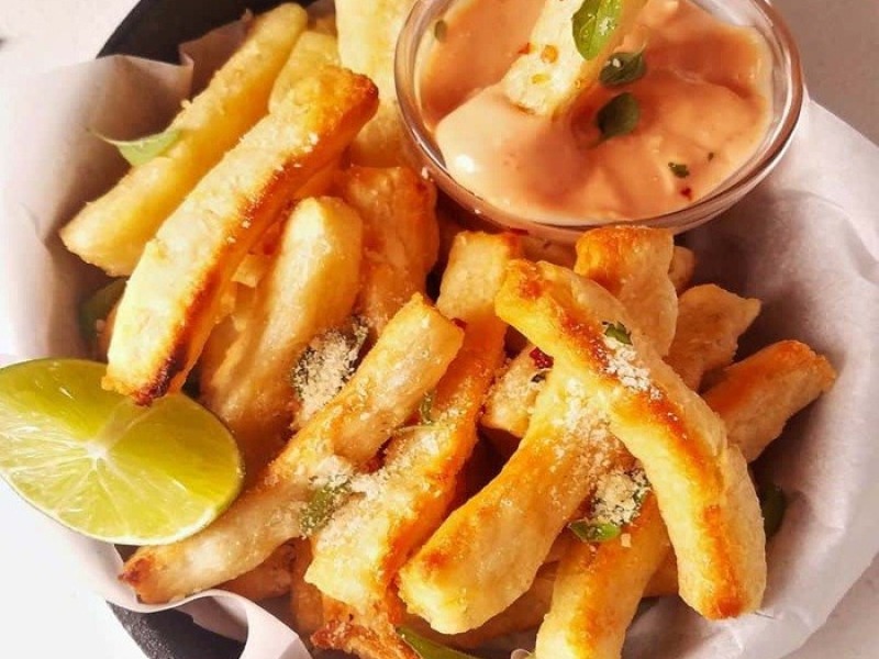 Baked Yuca Fries