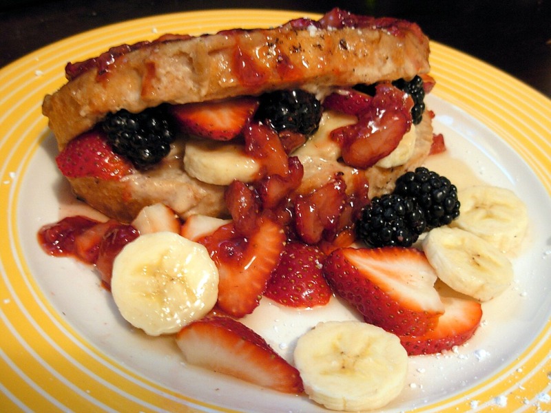 Banana-Stuffed French Toast
