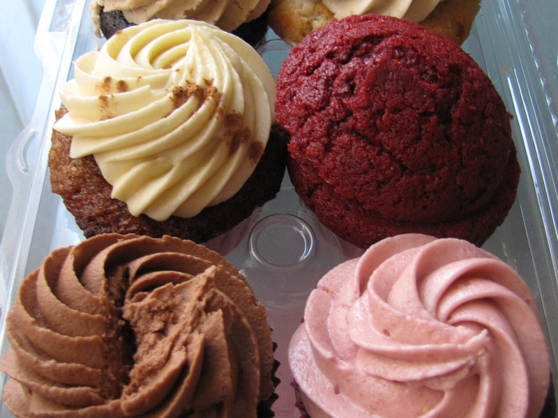 Bleeding Heart Cupcakes