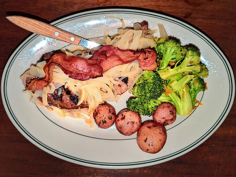 Calf's Liver with Bacon and Onions