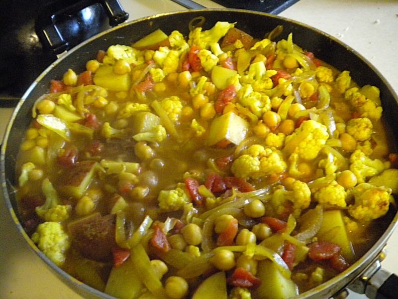 Cauliflower and Chickpea Curry
