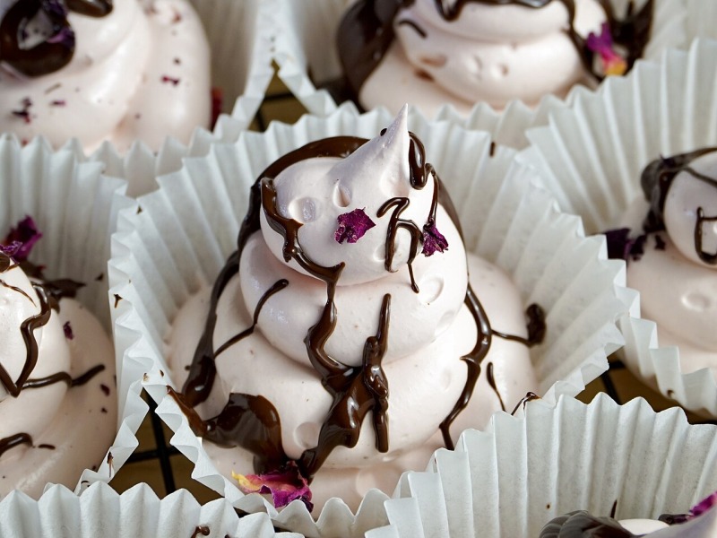 Chocolate Meringues and Strawberries