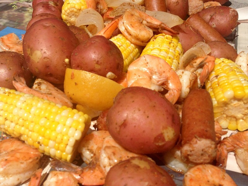 Low-Country Boil with Shrimp, Corn, and Sausage