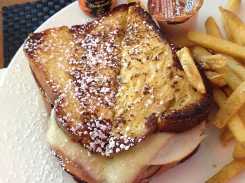 Monte Cristo Sandwiches