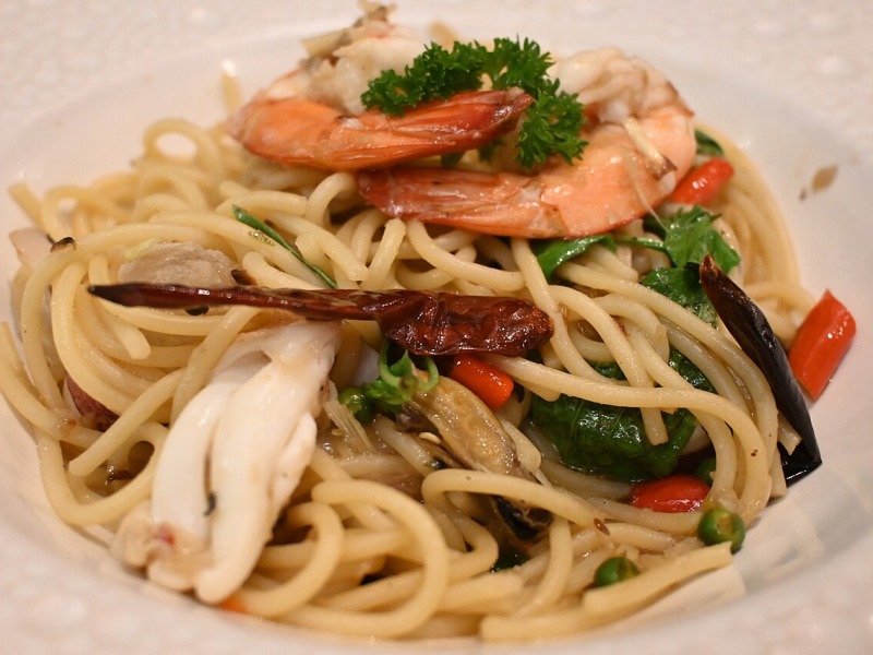Pasta with Shrimp in Tomato Cream