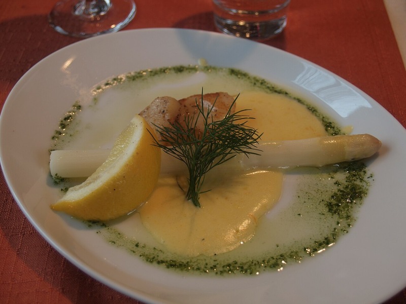 Scallops with Asparagus