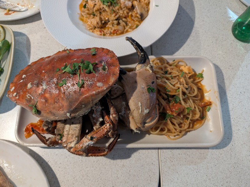 Spaghetti with Crab and Tomatoes