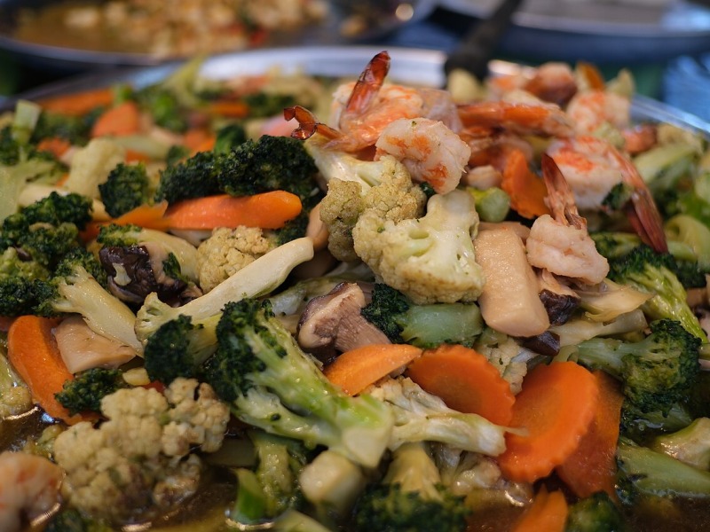 Spicy Shrimp and Vegetable Stir-Fry