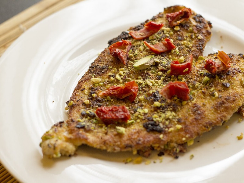 Tomato-and-Garlic-Stuffed Chicken Cutlets