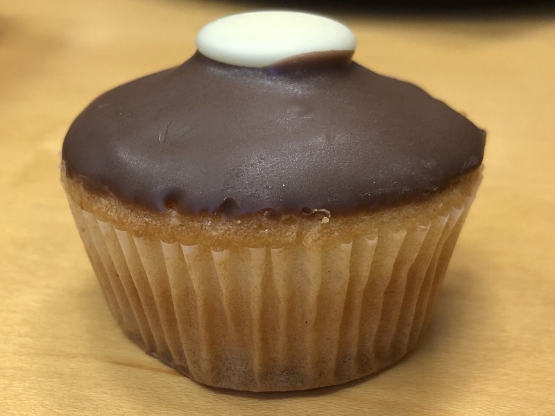 White Cupcakes